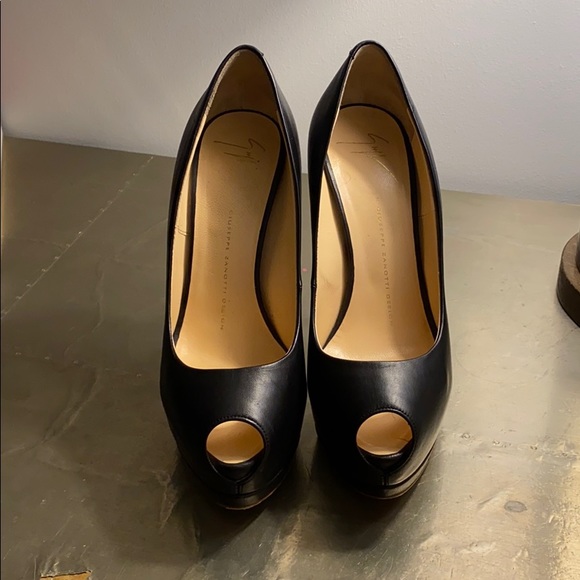 Giuseppe Zanotti Pumps - Picture 3 of 6